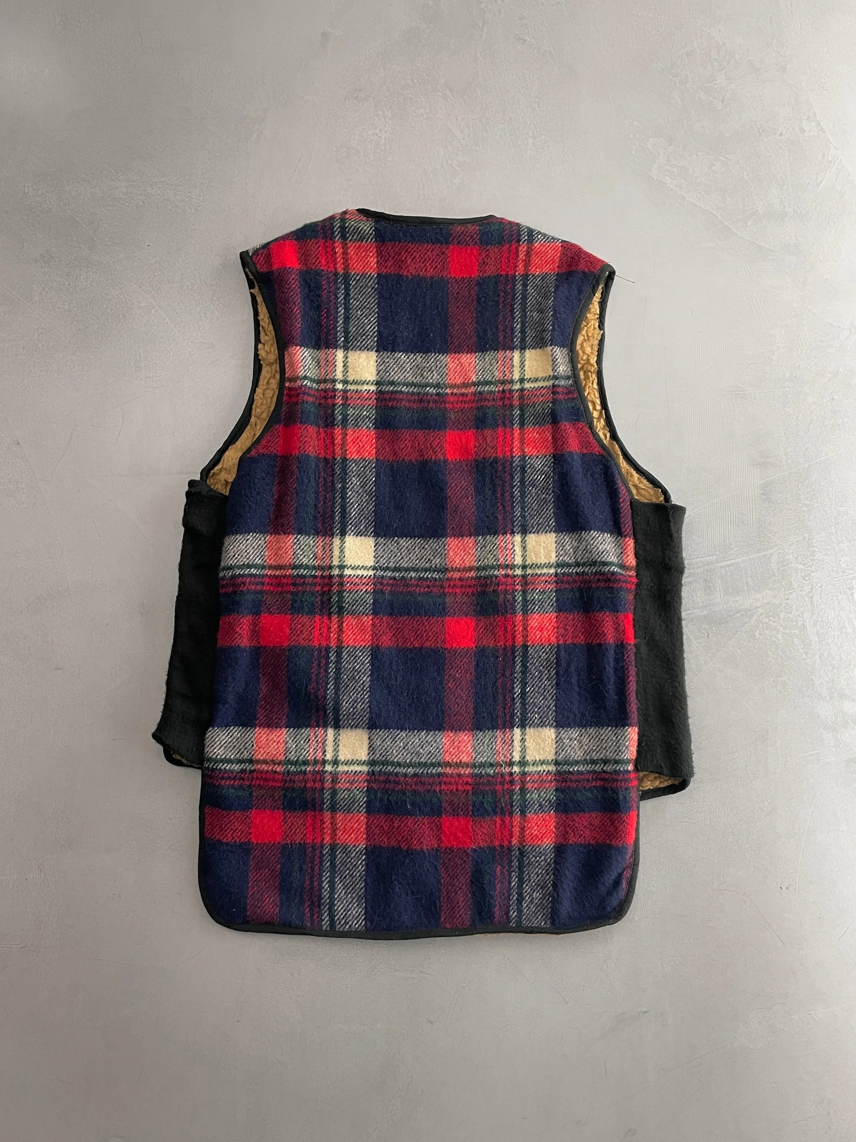 Regent Shearling Lined Plaid Vest [L]